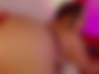 Live cam show with Nina Vega - Curvy Small Tits on liverealitysex.com