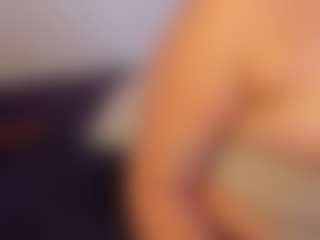 Live cam show with Nina Vega - Middle Aged on CamSodaAdn