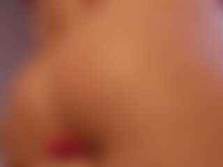 Live cam show with Nina Vega - Curvy Small Tits on Camsoda