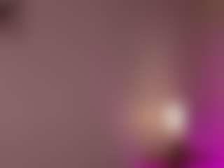 Live cam show with Nina Vega - Erotic Dance on Camsoda