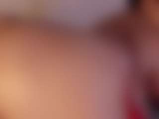 Live cam show with Nina Vega - Shaved Pussy on SquirtSoMuch