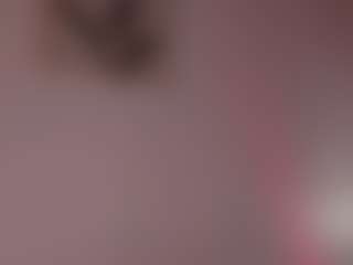 Live cam show with Nina Vega - Small Tits Brown Hair on studioflirtlive.com