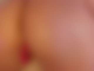 Live cam show with Nina Vega - Blowjob on TottyGirls