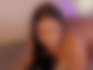 Live cam show with Nina Vega - Middle Aged on Camsoda