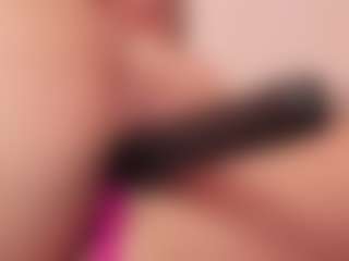 Live cam show with Nina Vega - Fingering on sexylive.show