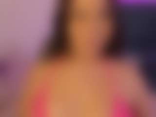 Live cam show with Nina Vega - Erotic Dance on Camsoda