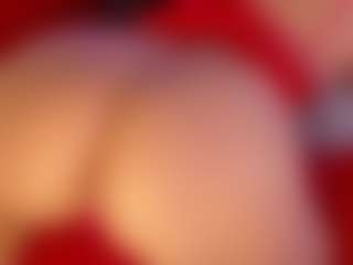 Spettacolo in cam dal vivo con Nina Vega - College Curvy su Camsoda