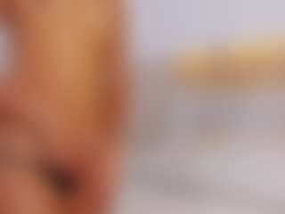 Live cam show with Selena-Holt - New Teen (18+) on AdultVida.com
