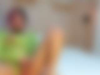 Live cam show with Selena-Holt - Gray Eyes on madthumbs