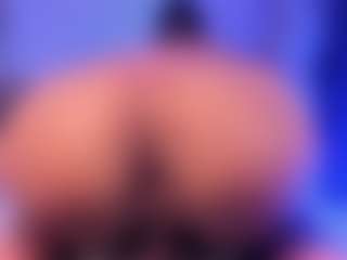 Live cam show with Tyler-204 - Blowjob on Milf Play