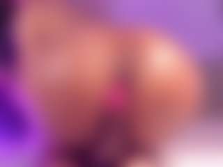 Live cam show with Tyler-204 - Dolphin on Strip Flash - Live Sex Shows