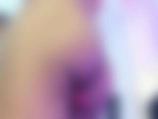 Live cam show with Tyler-204 - Green Eyes on makecum.org