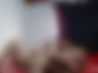 Live cam show with violetaandlucy - Threesome on Camsoda