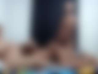 Live cam show with violetaandlucy - Mature on StripNow