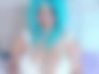 Live cam show with Zafira-Smith - Oil on Camsoda