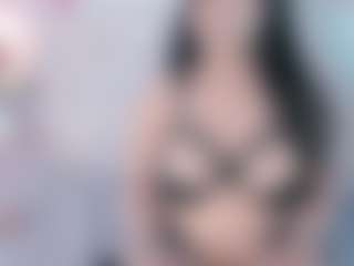 Live cam show with Zafira-Smith - New Lush on CamClone
