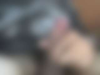 antig66604's Live Sex Cam Show