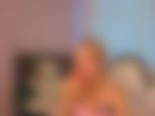 Live cam show with BarbiexChloe - Pornstar Skinny on Gym Cam Girls