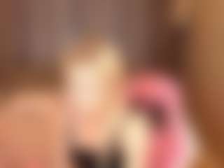 Live cam show with BarbiexChloe - Athletic Bedroom on CamwithHer