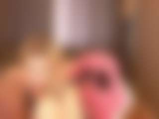 Live cam show with BarbiexChloe - Athletic Spank on AdultVida.com
