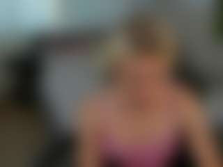 Live cam show with BarbiexChloe - Sweet on Milfs Live