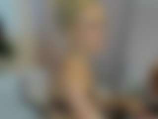 Live cam show with BarbiexChloe - Skinny on boobsie.com