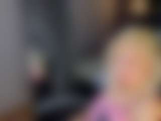 Live cam show with BarbiexChloe - Doggy on madthumbs