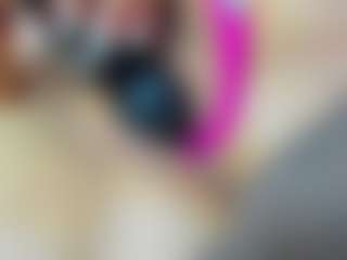 Bo0tyqueen's Live Sex Cam Show