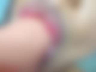 Live cam show with Bo0tyqueen - Oil on Ass Tok