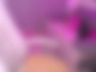 Fay MILF webcam performer live streaming