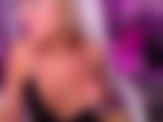 Live cam show with Fay - New MILF on Camversity