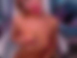 Live cam show with Fay - Butt Plug on Strip Flash - Live Sex Shows