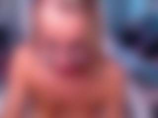 Live cam show with Fay - Moaning on TeamSkeetLive