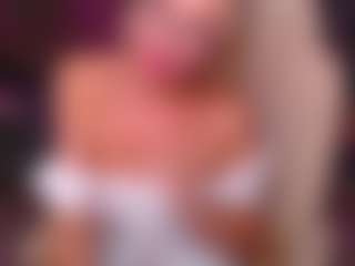 Live cam show with Fay - Mature on SpankPalCams