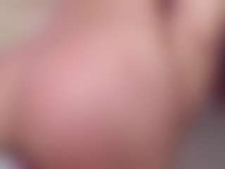 Fay MILF webcam performer live streaming
