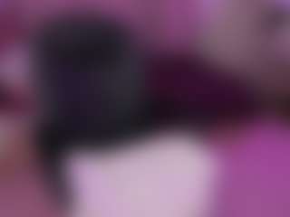 Live cam show with Fay - Camel Toe on boobsie.com