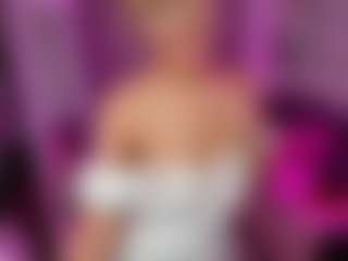 Live cam show with Fay - Blonde Hair Middle Aged on milfzrlive.com