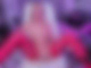 Fay MILF webcam performer live streaming