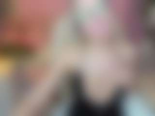 Live cam show with Fay - Cougar on Soda Cam