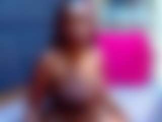 Live cam show with Foxy Vibez - Upskirt on fuklive.com