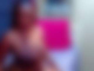 Foxy Vibez's Live Sex Cam Show