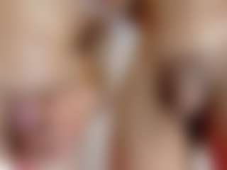 Live cam show with Kai-Brooks - Average on SinfulBabes