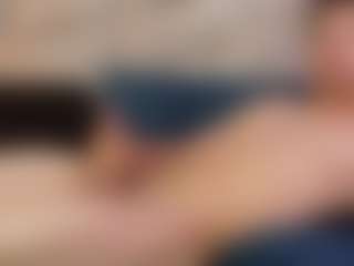 Live cam show with Kai-Brooks - Brown Hair on Sweet Sext