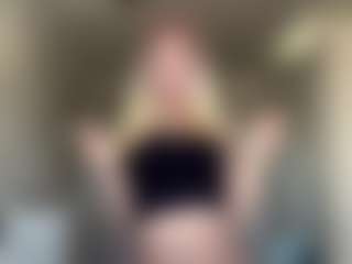 KatelinMuskelly's Live Sex Cam Show
