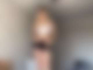 KatelinMuskelly's Live Sex Cam Show