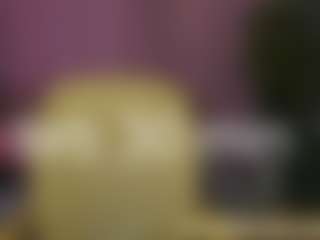 Live cam show with Meg-Ryann - Camel Toe on StripNow