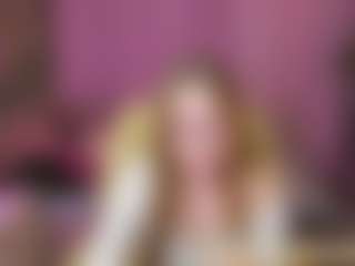 Live cam show with Meg-Ryann - Ass Clapping on Camsoda