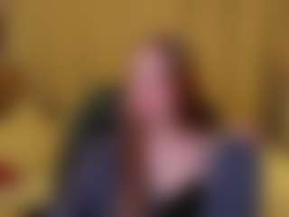Live cam show with Meg-Ryann - Body Massage on Dolls Live