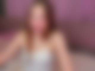 Live cam show with Meg-Ryann - Body Massage on Camsoda