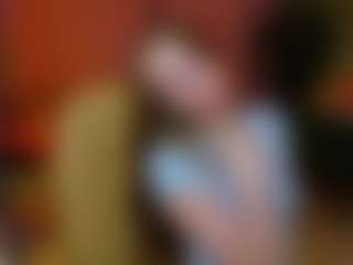 Live cam show with Meg-Ryann - Blonde Hair Petite on https://playwithruby.com